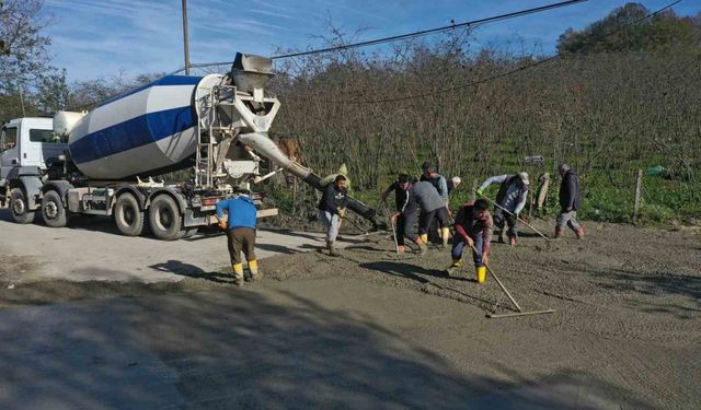 Ordu’da beton yol çalışmaları devam ediyor