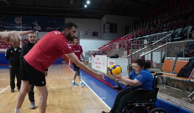 Özel bireyler Konuralp beyleri ile maç yaptı