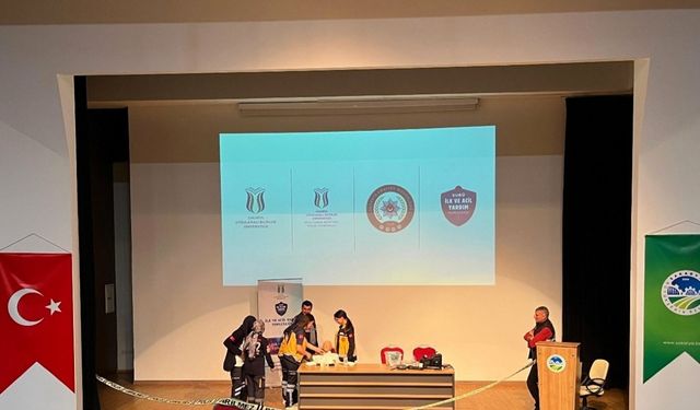Paramedik öğrencilerine adli vaka uygulama eğitimi