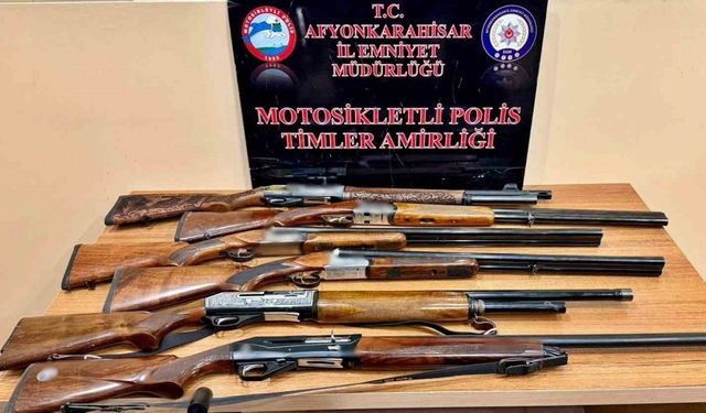Polis saksılar da yetiştirilen kenevir ele gecirdi