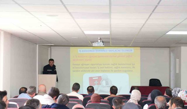 Servis şoförleri ve rehber personellere iş sağlığı ve güvenliği eğitimi verildi