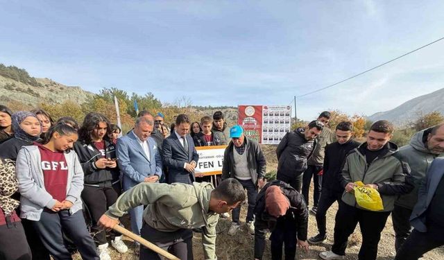 Uçak kazasında şehit olanların isimleri hatıra ormanında yaşayacak.