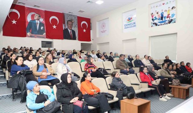 Uşak’ta kantin çalışanlarına hijyen eğitimi verildi