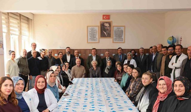 Vali Aydoğdu: "Eğitimin gücü öğretmenlerimizin emeğiyle yükseliyor"