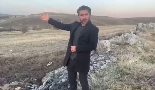 Yolunu şaşıran karaca bozkırın ortasında görüntülendi