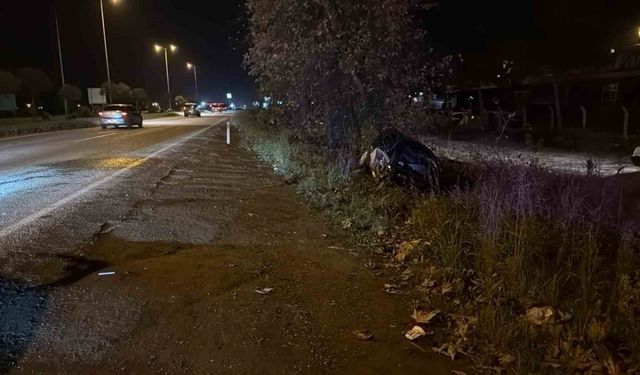 Zonguldak’ta otomobil şarampole uçtu: 2 yaralı