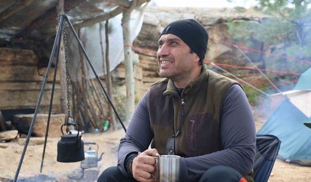 15 yıllık coğrafya öğretmeni, kamp ve bisikletle doğayı öğretiyor