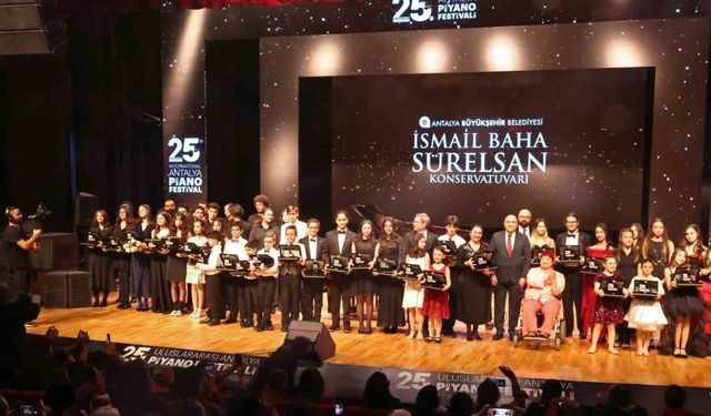 25. Uluslararası Antalya Piyano Festivali’nde genç yetenekler sahne aldı