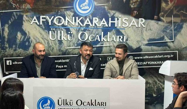 Afyonkarahisar’da Türk Dünyası ve Türk Tarihi konulu bilgi yarışması düzenledi