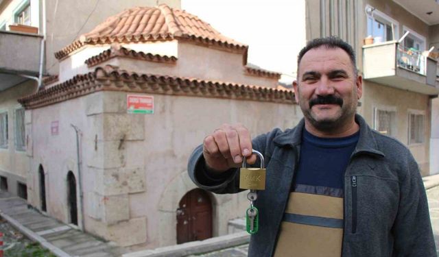 Amasya’da kapısına kilit vurulan 9 türbeden 5’i yeniden ziyarete açıldı