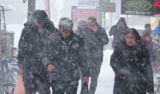 Ardahan beyaza büründü