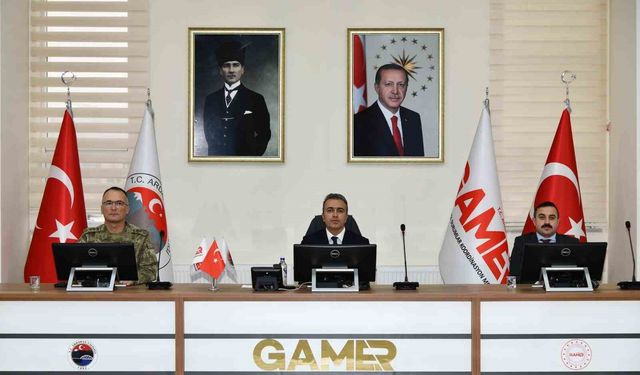 Ardahan'da güvenlik ve asayiş koordinasyon toplantısı yapıldı