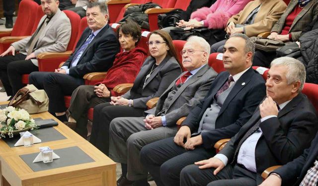 BARÜ'de 'Bartınlı Bir Akademisyenin Hayatından Kesitler' söyleşisi düzenlendi