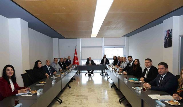 Başkan Şadi Özdemir sanayi bölgeleri temsilcileriyle bir araya geldi