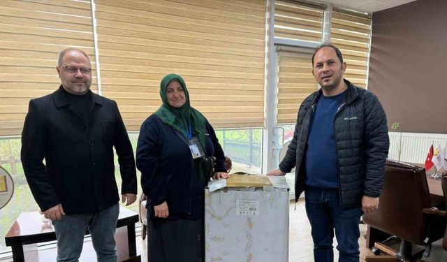 "Bayrağı kızımın çeyizine koyacağım" diyen kadının kızına çeyiz desteği