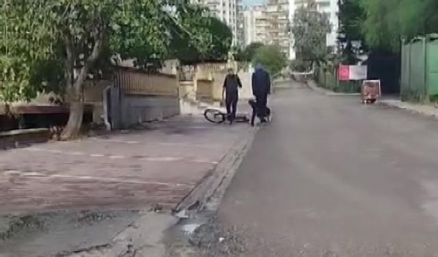 Bisikletli çocuğu darp etti