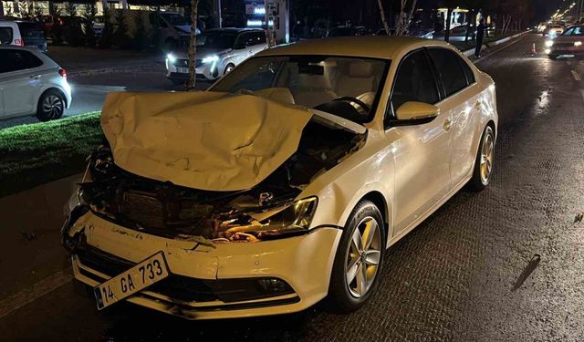 Bolu’da D-100’de iki otomobil çarpıştı: 2 yaralı