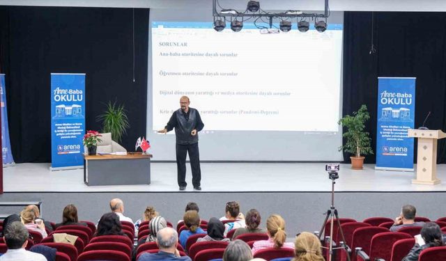 Bursa’da anne baba okulu ilgi görüyor