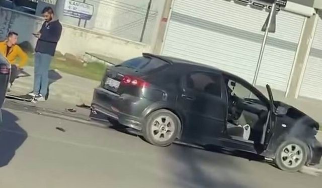 Diyarbakır’da otomobiller çarpıştı: 2 yaralı