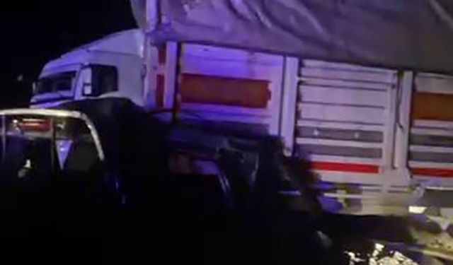 Diyarbakır’da pikap tıra arkadan çarptı: 1 yaralı