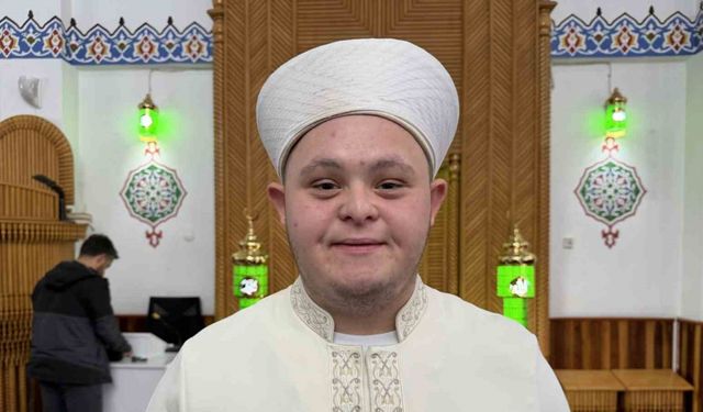 Down sendromlu Fırat’ın camideki vaazı ilgi gördü