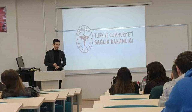 Düzce’de bebek, çocuk ve genç akademisi eğitim yapıldı