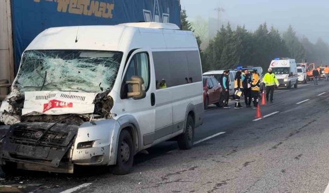 Edirne’de 10 araçlı zincirleme kaza: 5 yaralı
