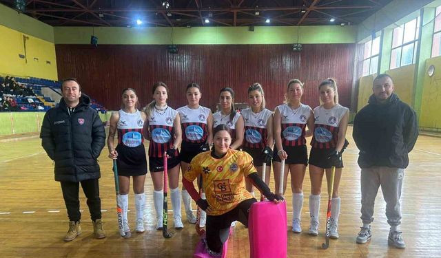 Ege Yıldızları Hokey takımı Tiflis Kupası’nı Muğla’ya getirdi