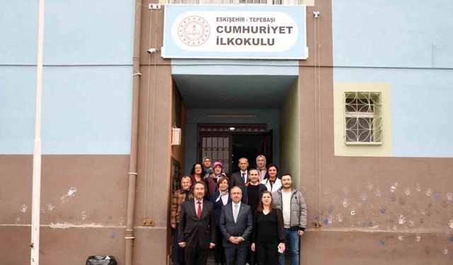 Eskişehir’de 1896 yılından beri ayakta olan tarihi okul eğitime devam ediyor