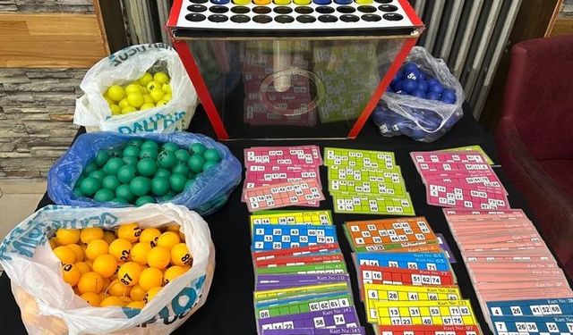 Eskişehir’de 3 kapıdan geçilerek erişilebilen kumarhaneye baskın: 40 kişiye toplam 369 bin TL ceza