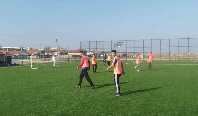 Futbol takımı seçmelerinde büyük coşku yaşandı