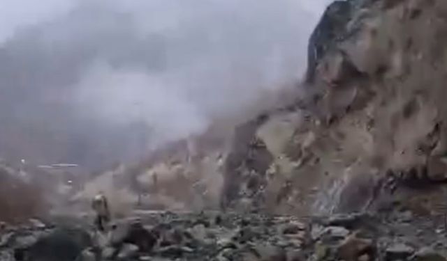 Hakkari’de heyelan