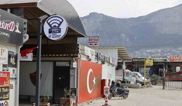 Hatay Büyükşehir Belediyesi, ücretsiz internet desteği vermeye başladı