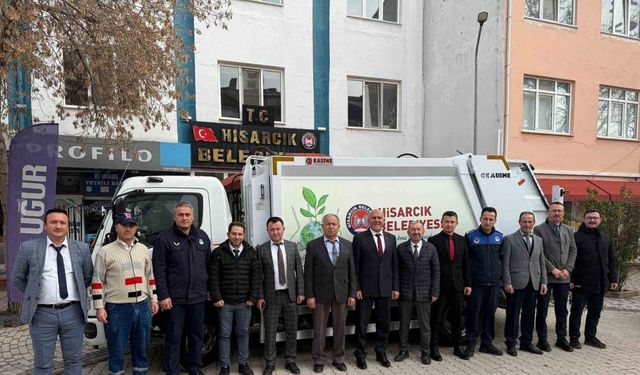 Hisarcık Belediyesi’ne yeni çöp toplama aracı