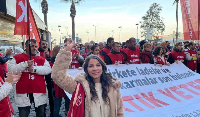 İzmir Büyükşehir işçileri "Masa kurulmazsa mücadele büyüyecek"