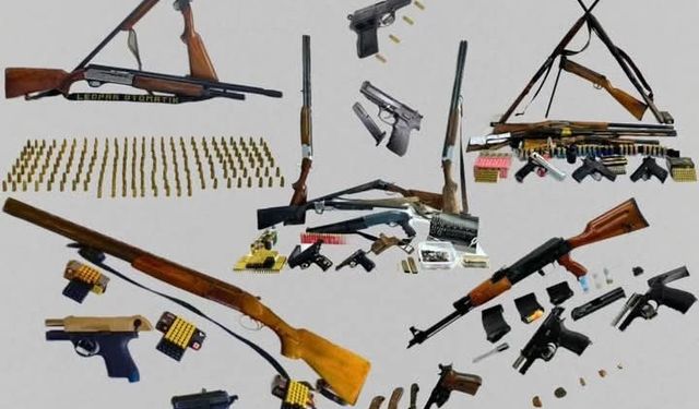 Kale’de kaçak silah ve mühimmatla yakalanan 9 şüpheli gözaltına alındı