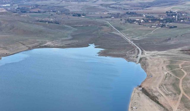 Keskin Barajı’nın 2 yıl süreyle çekilen görüntüleri kuraklığı gözler önüne serdi