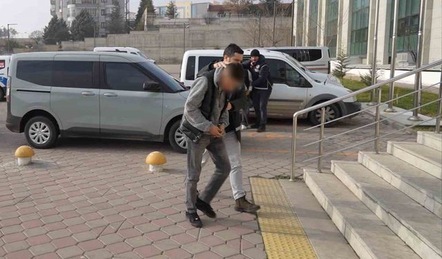 Kırıkkale'de 3 kişinin yaralandığı silahlı kavgaya karışan 6 şüpheliye adli kontrol