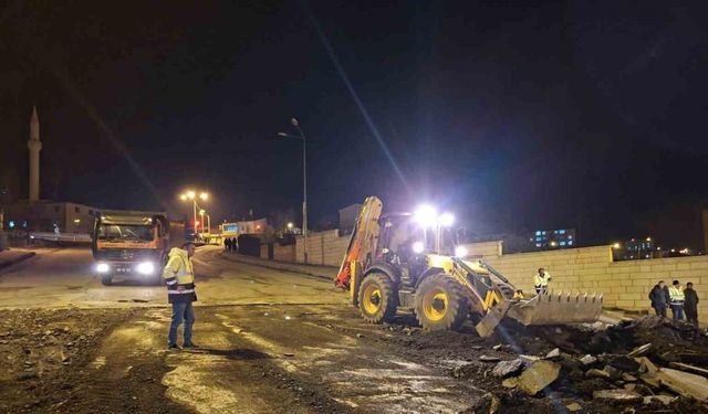 Kışla rampasının asfaltı yenileniyor