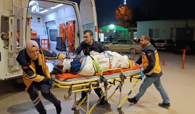 Marketin yük asansöründe sıkışan işçi ağır yaralandı