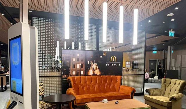 McDonald’s Türkiye, Friends dizisinin figürlerini menülere taşıdı