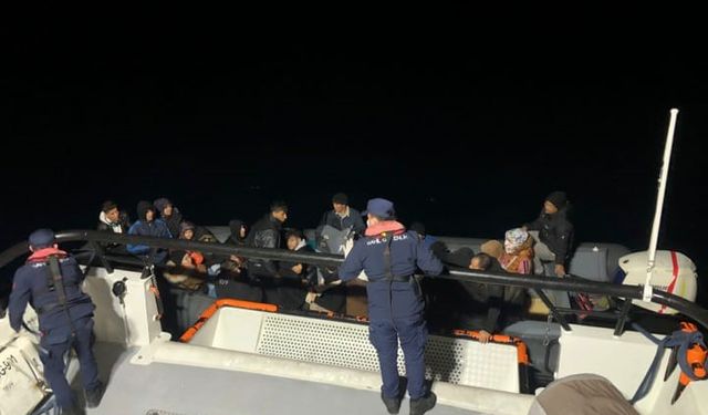 Motor arızası nedeniyle sürüklendiler