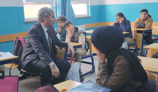 Müdür Yılmaz: "Millî ve manevî değerlere bağlı, güçlü bireyler yetiştirmek önceliğimizdir"