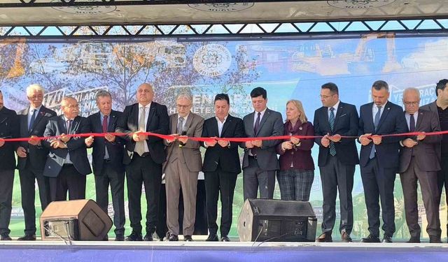 Muğla Büyükşehir Belediyesi’nin 170 yeni aracı hizmete başladı