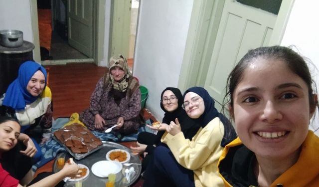 Öğrenciler, Dünya Gönüllüler Günü’nde boş durmadı