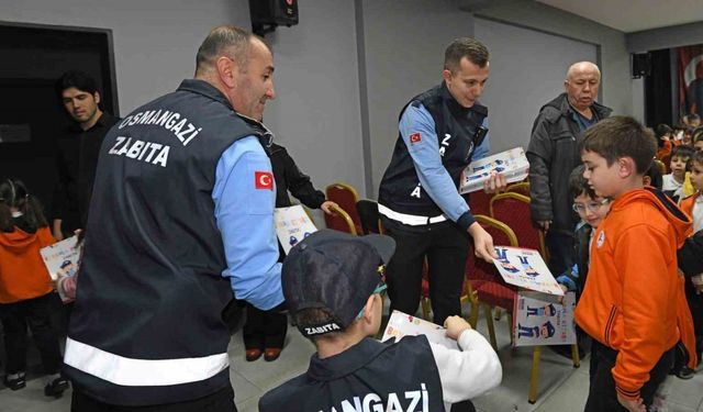 Osmangazi’de minikler zabıtanın görevlerini öğrendi