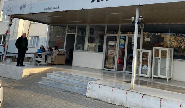 Osmaniye'de çaldıkları minibüsle 2 market soydular