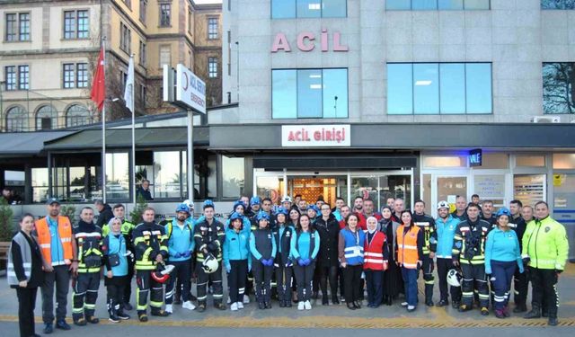 Özel İmperial Hastanesi’ndeki yangın tatbikatı gerçeğini aratmadı