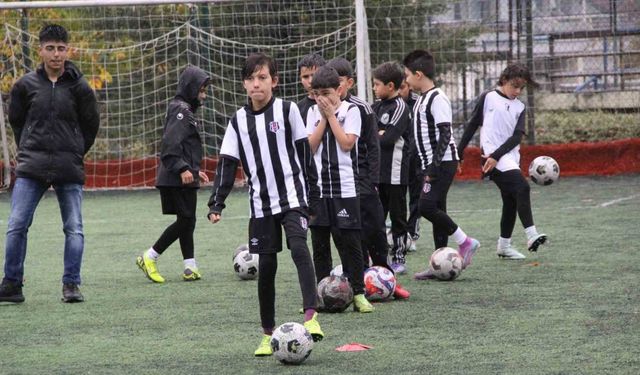 Pamukkale’nin 9 genç yeteneği, son seçmelere çağrıldı