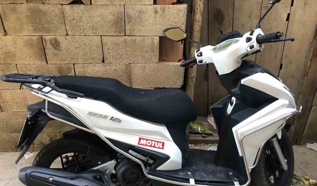 Park halindeki motosiklet çalındı